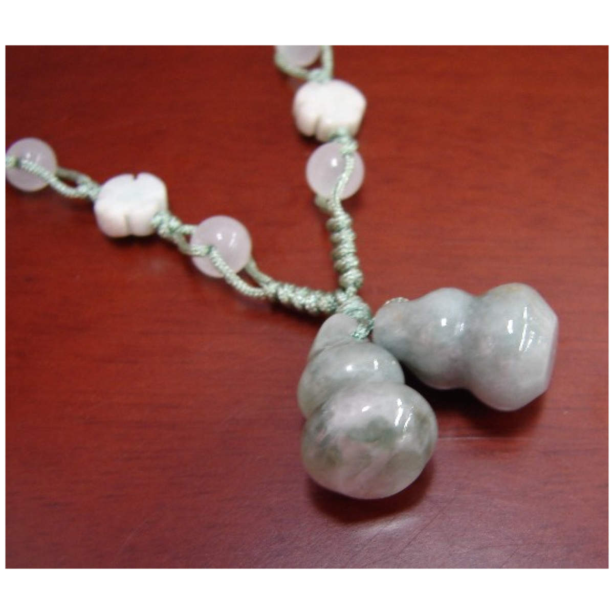 Jade Wu Lou Necklace