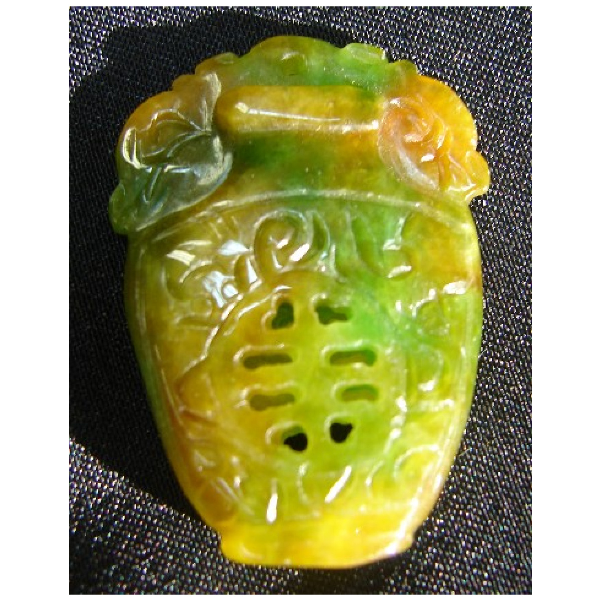 Vase Shaped Yellow Jade Pendants
