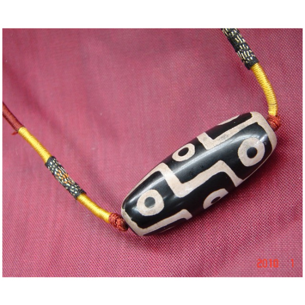 Black Tibetan 9-Eye DZI Necklace-brown