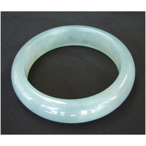 Light Green Chinese Jade Bangle