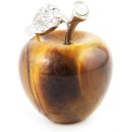 Tiger Eye Apple with Leaf